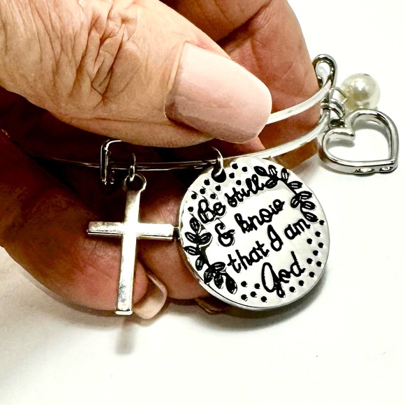 Be Still & Know That I Am God Silver Bracelet, I Love This Life NWOT Charm - Picture 2 of 3